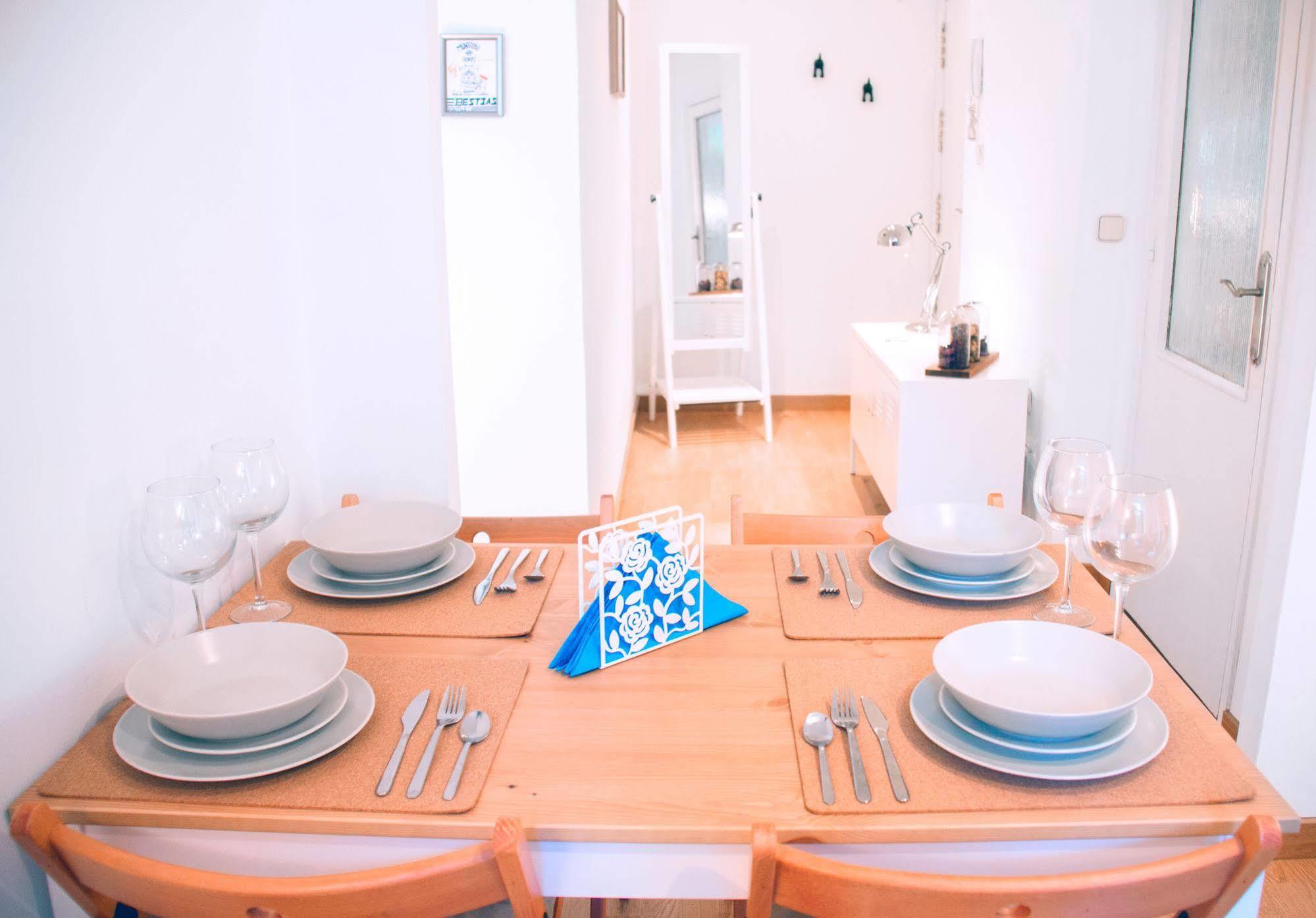 Lollipop Flats City Centre Deluxe Suite Madrid Exterior foto