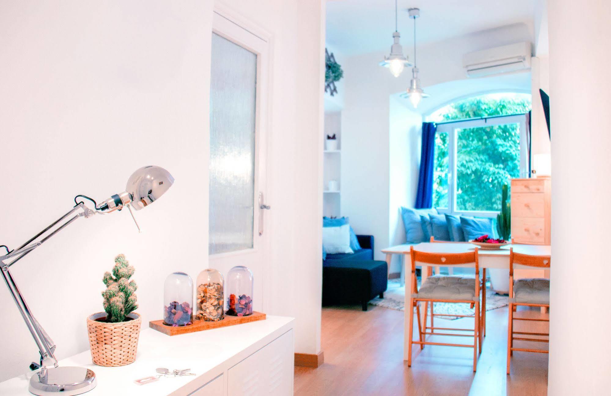 Lollipop Flats City Centre Deluxe Suite Madrid Exterior foto