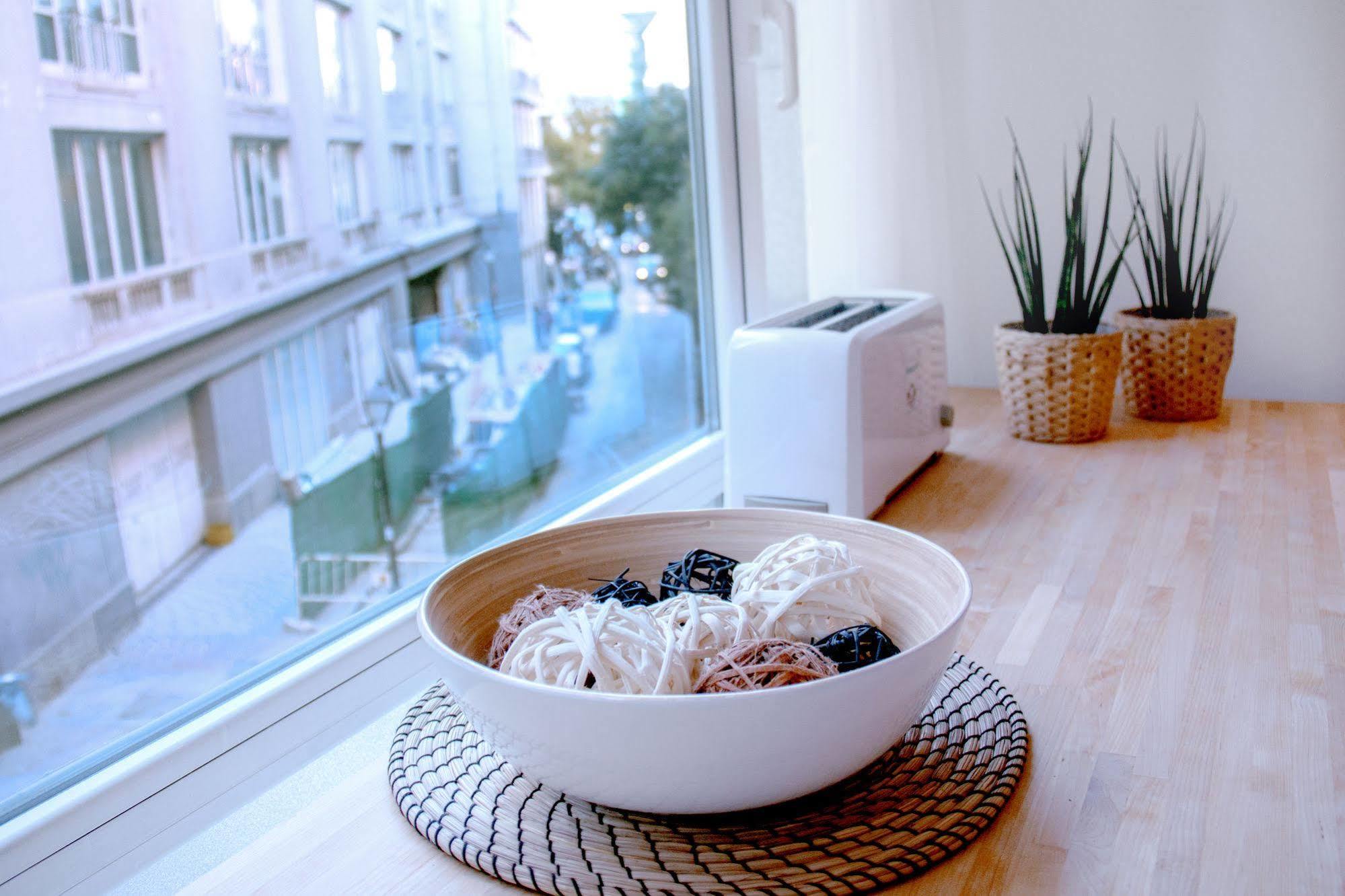 Lollipop Flats City Centre Deluxe Suite Madrid Exterior foto